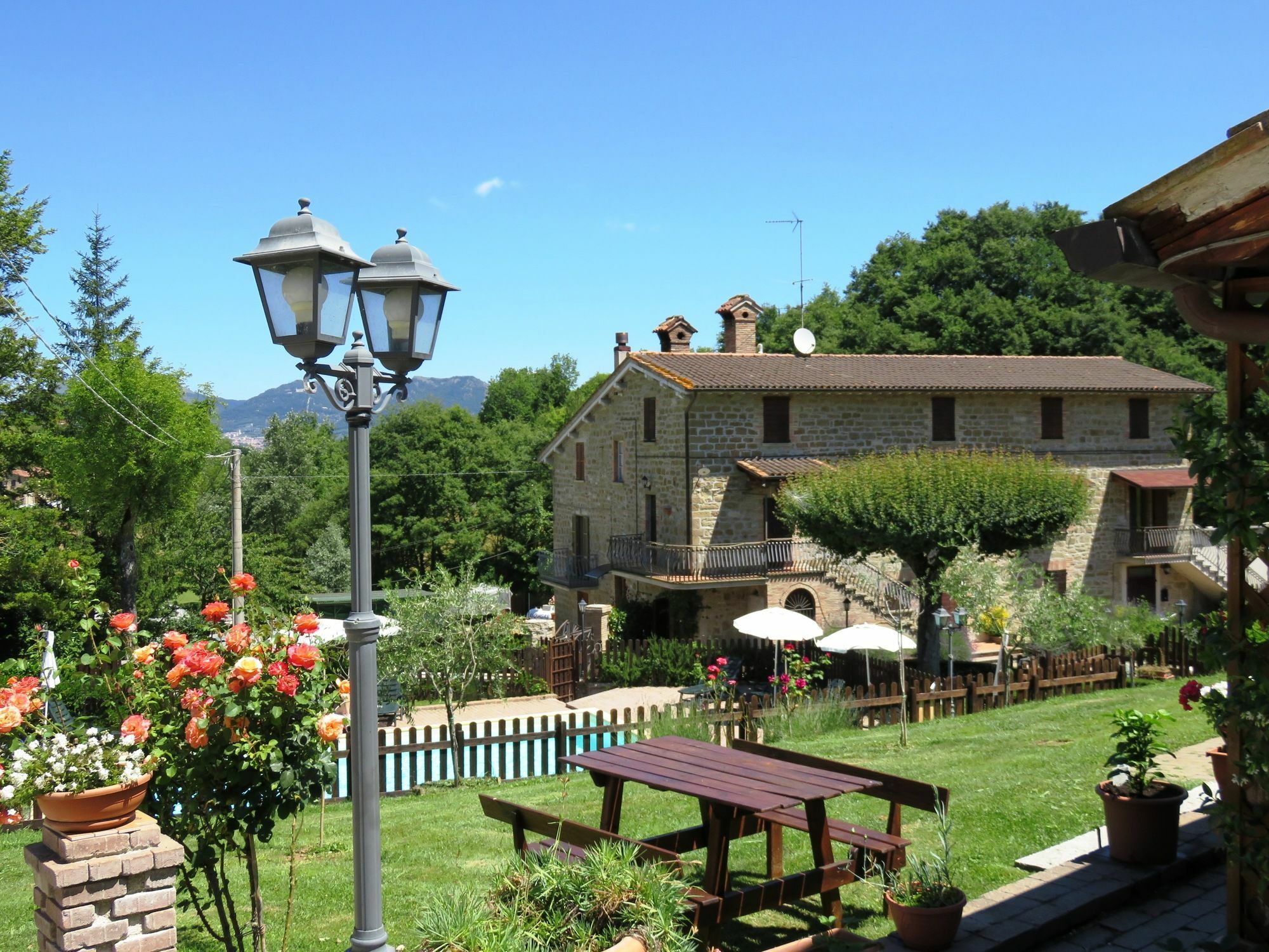 Agriturismo Ponte Di Riocchio Gubbio Exterior photo
